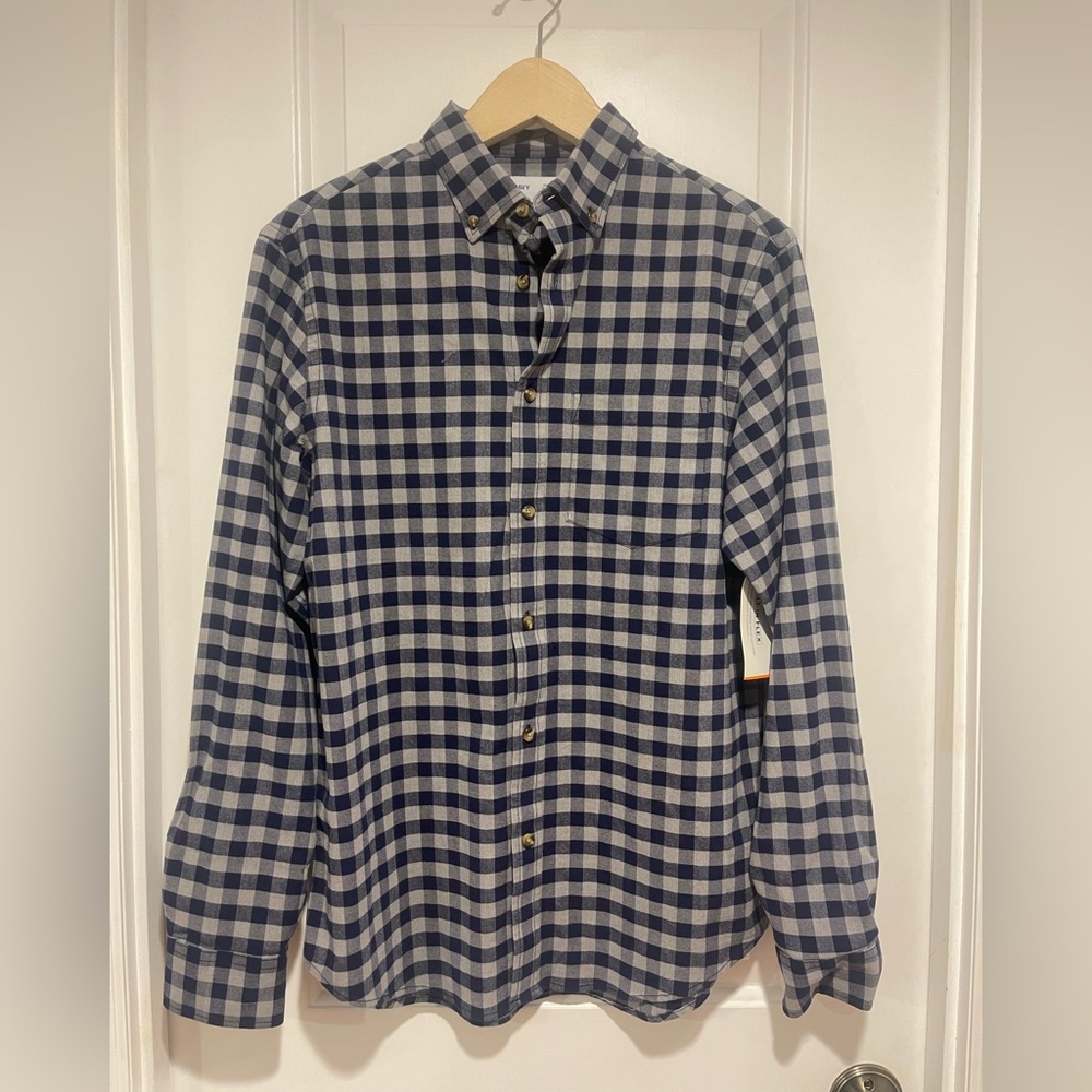 NWT OLD NAVY Men’s Button Down Check Shirt